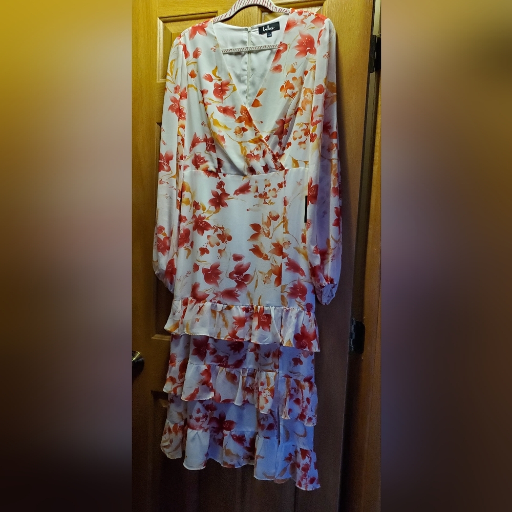 NEW! Lulu's Tiered Midi Dress - Picture 5 of 7